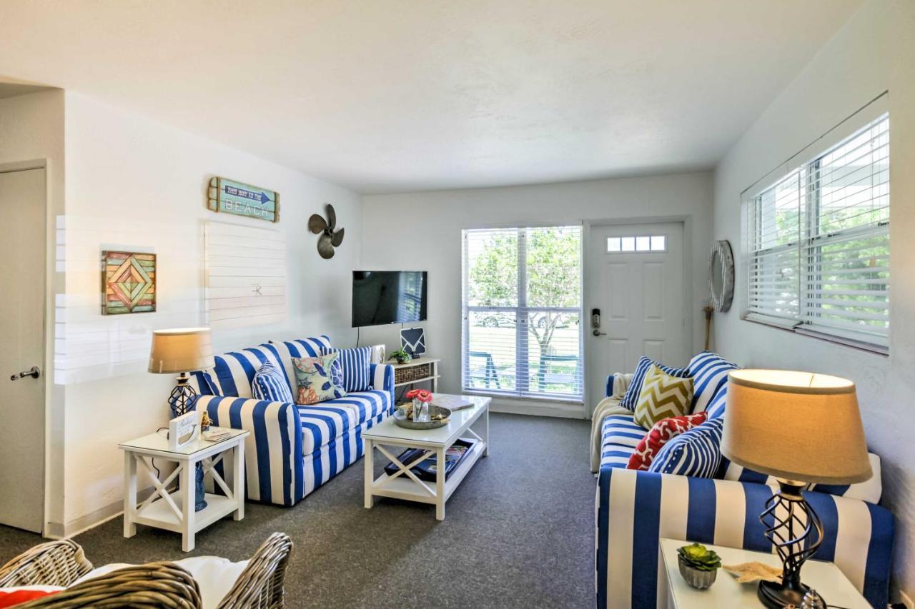 Вилла New Smyrna Beach Abode With Fire Pit, Walk To Beach! Экстерьер фото